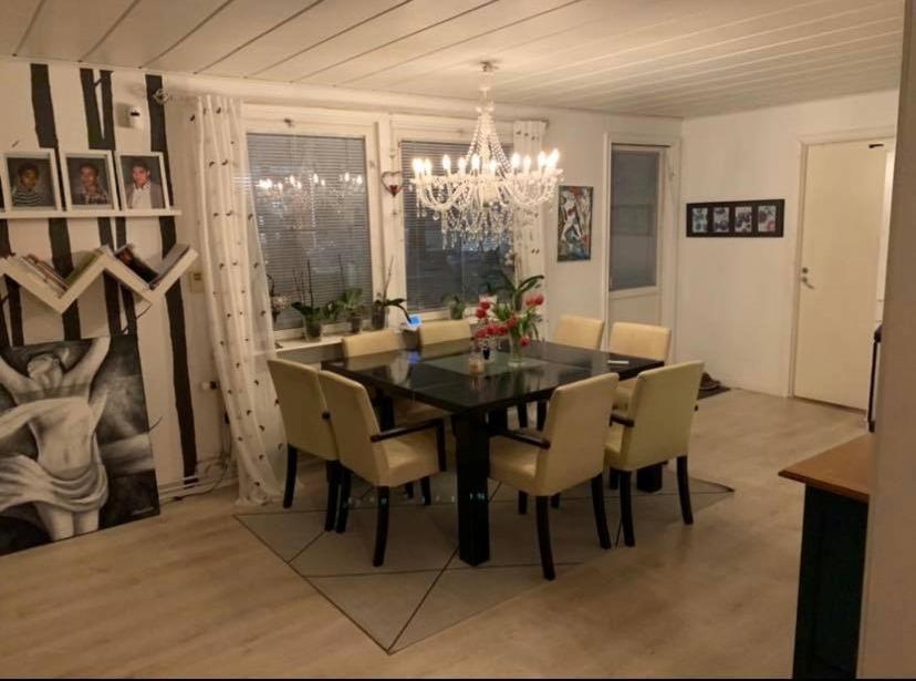 Own Private Room In A Big House! Lulea Bagian luar foto