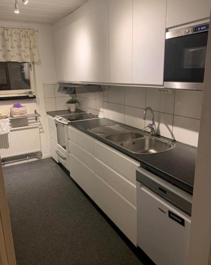 Own Private Room In A Big House! Lulea Bagian luar foto